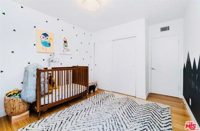 4944 Don Pio Drive, Woodland Hills (los Angeles), CA 91364