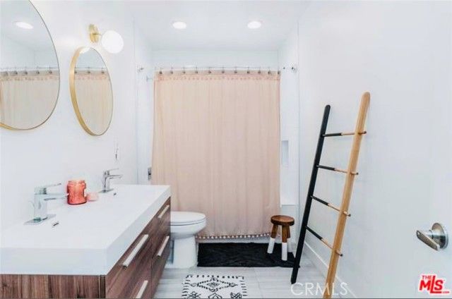 4944 Don Pio Drive, Woodland Hills (los Angeles), CA 91364