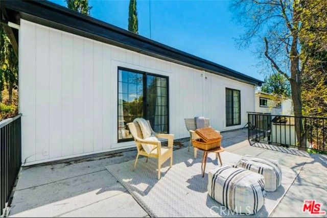 4944 Don Pio Drive, Woodland Hills (los Angeles), CA 91364