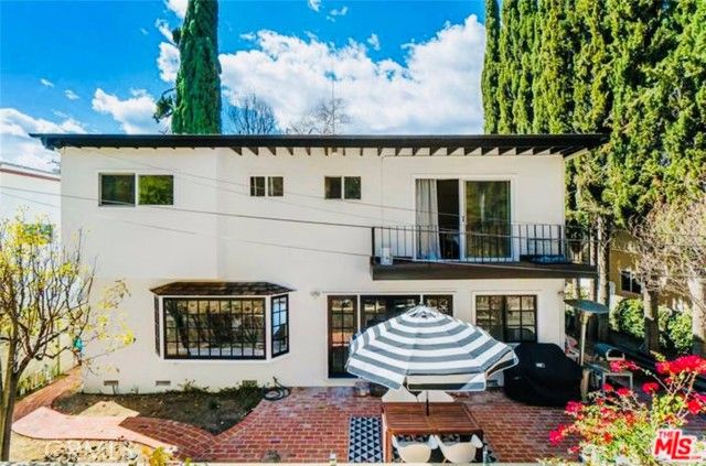 4944 Don Pio Drive, Woodland Hills (los Angeles), CA 91364