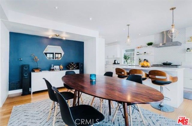 4944 Don Pio Drive, Woodland Hills (los Angeles), CA 91364