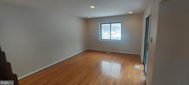 9505 FERN HOLLOW WAY, Montgomery Village, MD 20886