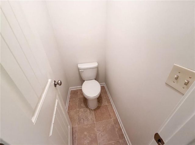 821 Walnut Woods Drive, Braselton, GA 30517