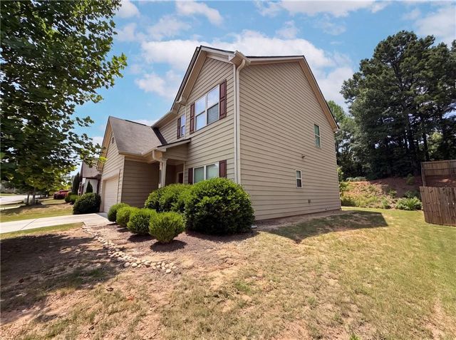 821 Walnut Woods Drive, Braselton, GA 30517