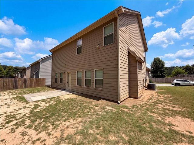 821 Walnut Woods Drive, Braselton, GA 30517