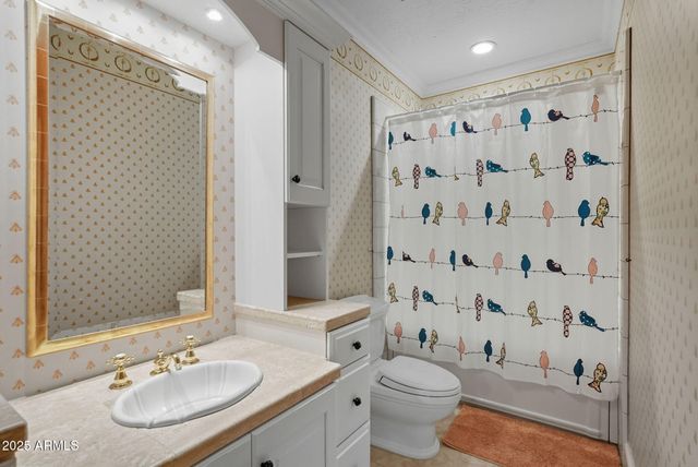 1001 E CAROLINE Lane, Tempe, AZ 85284