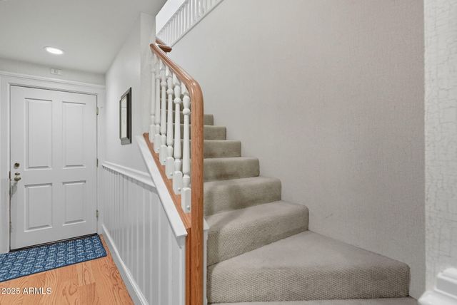 1001 E CAROLINE Lane, Tempe, AZ 85284