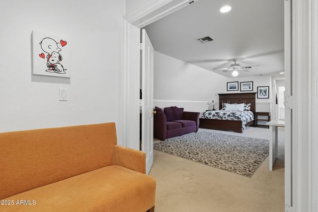 1001 E CAROLINE Lane, Tempe, AZ 85284