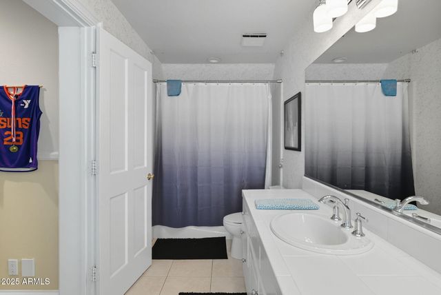 1001 E CAROLINE Lane, Tempe, AZ 85284