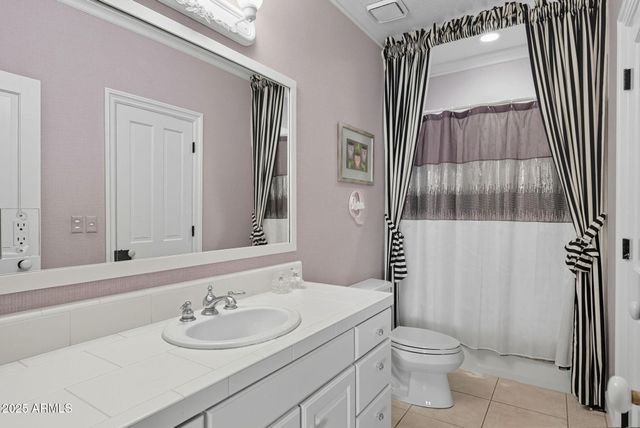 1001 E CAROLINE Lane, Tempe, AZ 85284