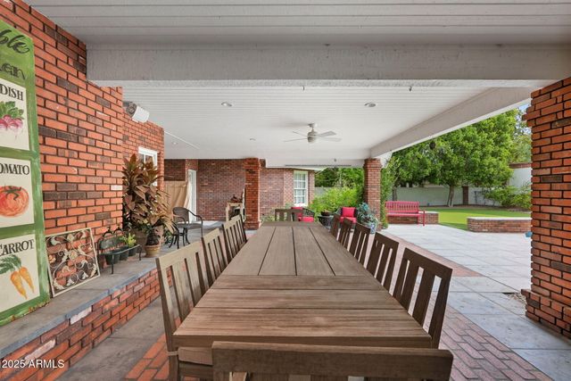 1001 E CAROLINE Lane, Tempe, AZ 85284