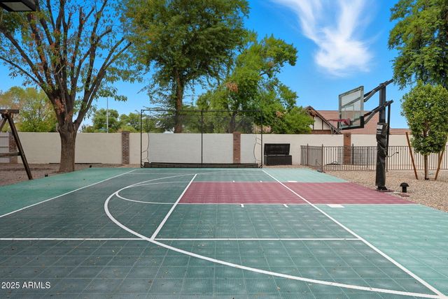 1001 E CAROLINE Lane, Tempe, AZ 85284