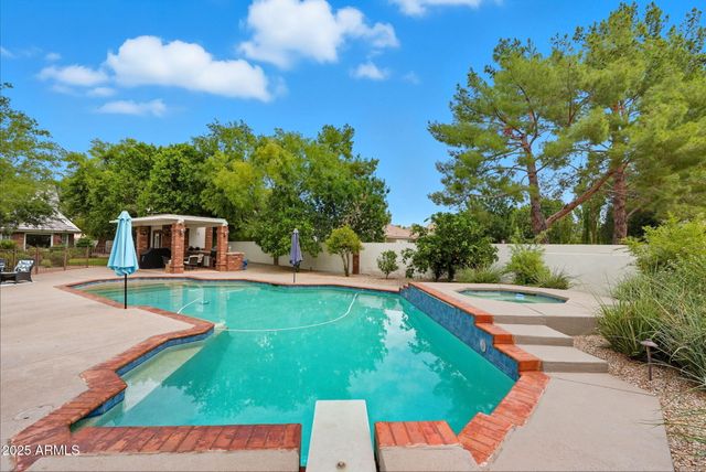 1001 E CAROLINE Lane, Tempe, AZ 85284