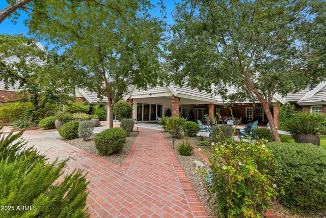 1001 E CAROLINE Lane, Tempe, AZ 85284