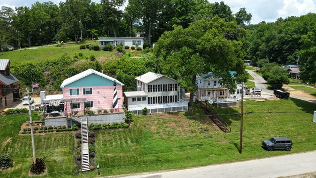 45 Creek View Ln, Waverly, TN 37185