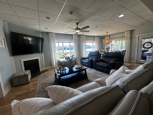 45 Creek View Ln, Waverly, TN 37185