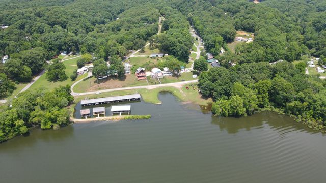 45 Creek View Ln, Waverly, TN 37185