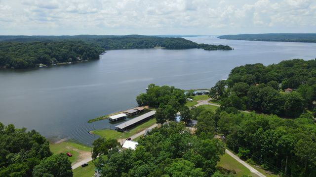45 Creek View Ln, Waverly, TN 37185