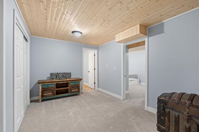 2129 Arkwright Street, Maplewood, MN 55117