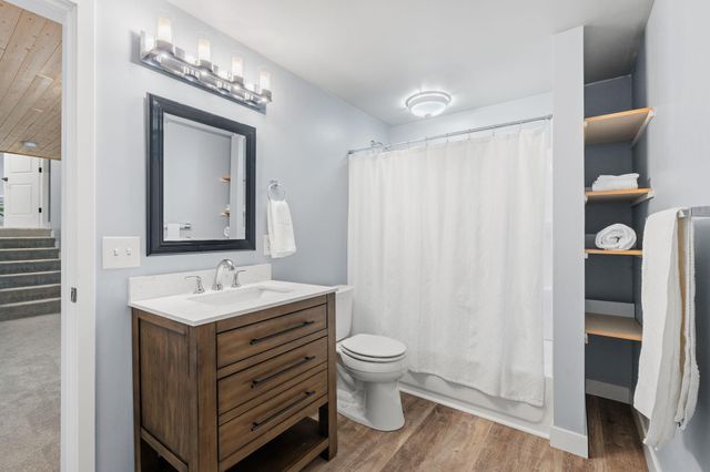 2129 Arkwright Street, Maplewood, MN 55117