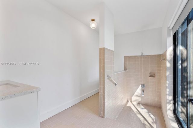 7380-R NW 44th Ct RNT, Lauderhill, FL 33319