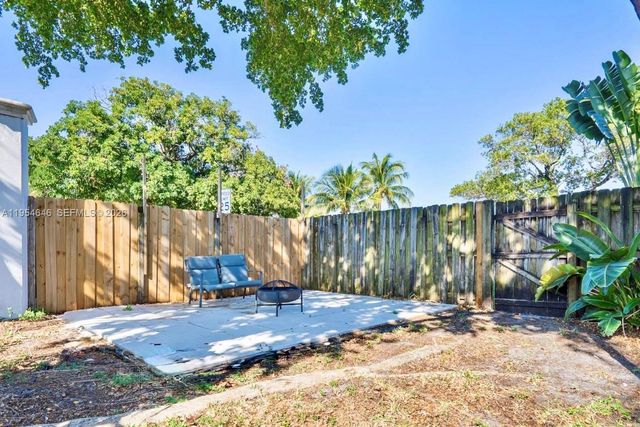 7380-R NW 44th Ct RNT, Lauderhill, FL 33319