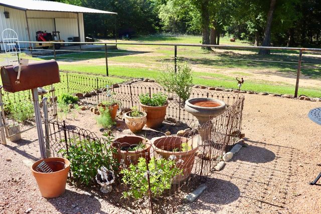 387 County Road 2101, Ivanhoe, TX 75447