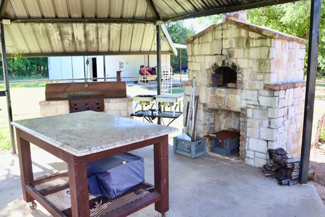 387 County Road 2101, Ivanhoe, TX 75447