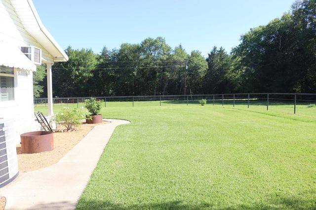 387 County Road 2101, Ivanhoe, TX 75447