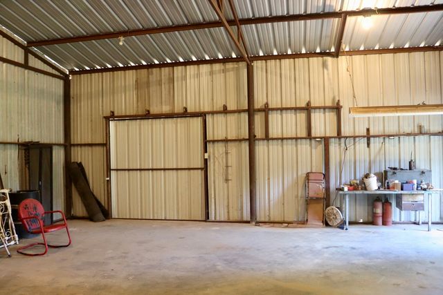 387 County Road 2101, Ivanhoe, TX 75447