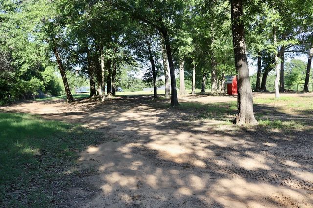 387 County Road 2101, Ivanhoe, TX 75447
