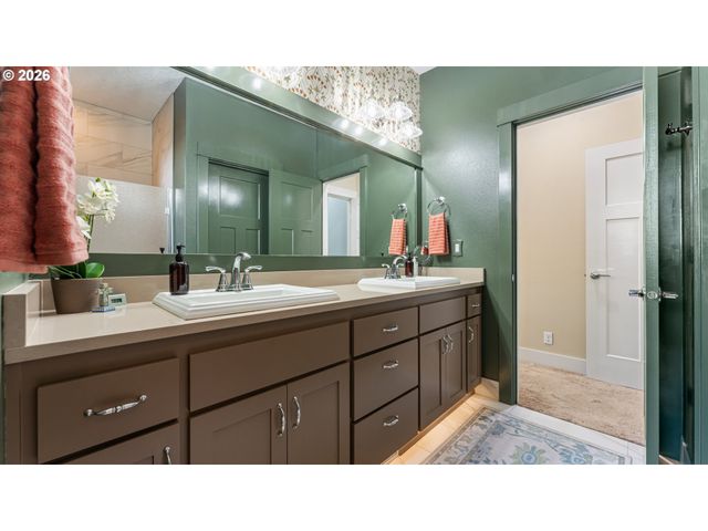 2572 DRAGON FLY Ct, Salem, OR 97306