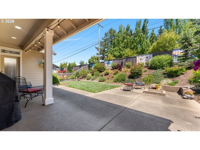2572 DRAGON FLY Ct, Salem, OR 97306