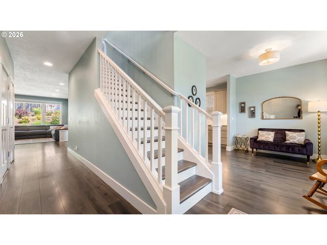 2572 DRAGON FLY Ct, Salem, OR 97306