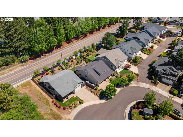 2572 DRAGON FLY Ct, Salem, OR 97306