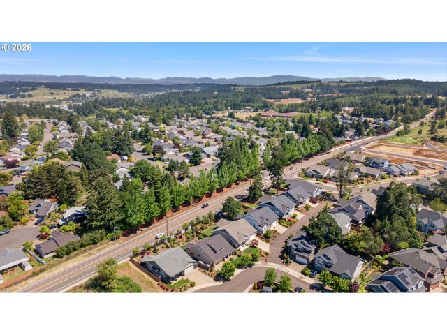 2572 DRAGON FLY Ct, Salem, OR 97306