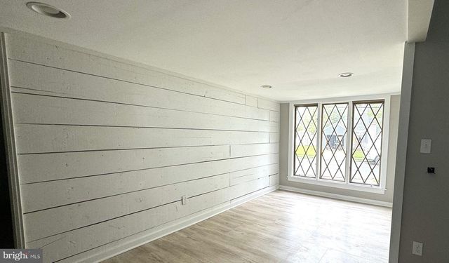 20 UNION AVE, Bellmawr, NJ 08031