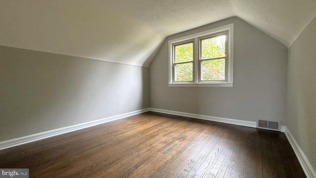 20 UNION AVE, Bellmawr, NJ 08031