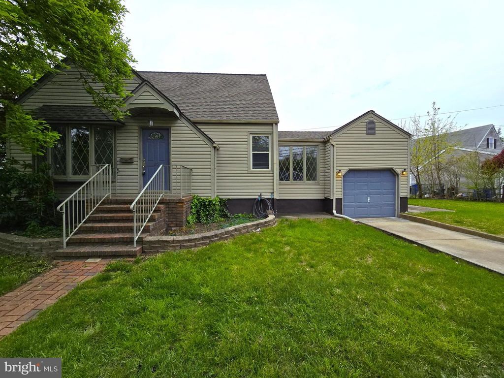 20 UNION AVE, Bellmawr, NJ 08031