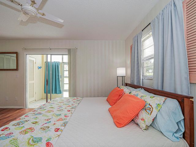 14 Vista Palm Lane 105, Vero Beach, FL 32962