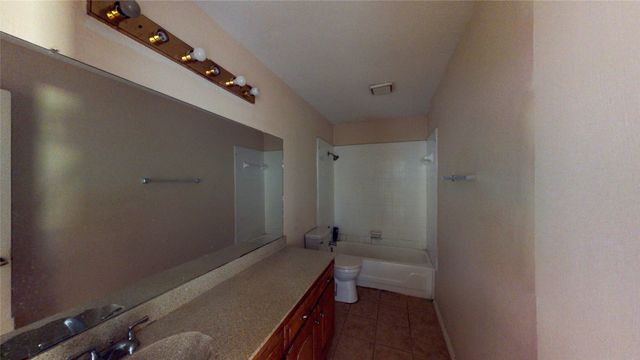 817 Cornfield Drive, Arlington, TX 76017
