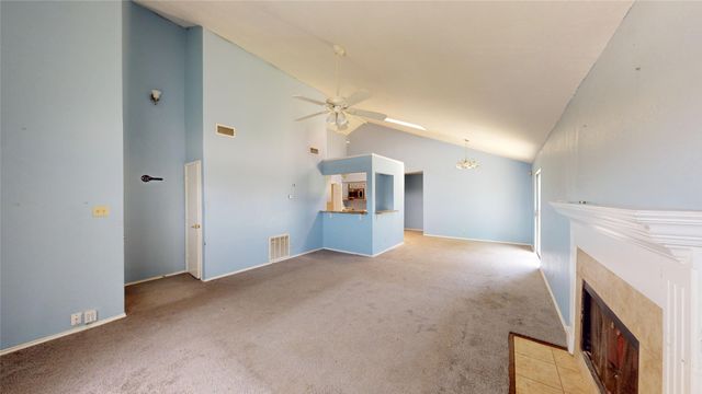 817 Cornfield Drive, Arlington, TX 76017