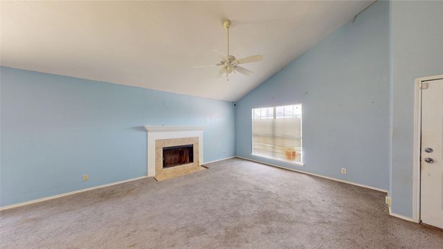 817 Cornfield Drive, Arlington, TX 76017