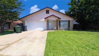 817 Cornfield Drive, Arlington, TX 76017