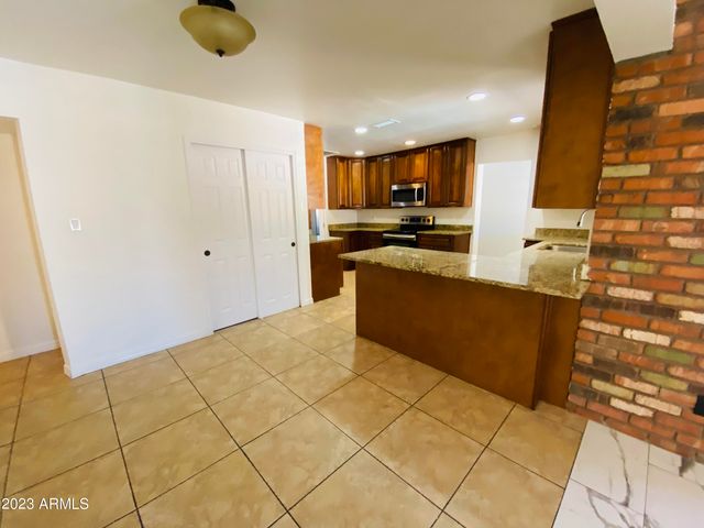 1418 E WILLIAMS Street, Tempe, AZ 85281