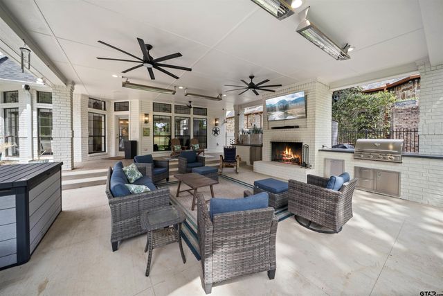 1710 Brandywine Dr, Tyler, TX 75703