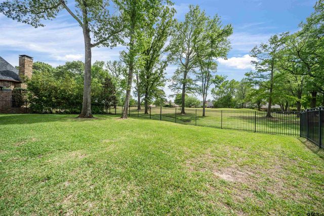 1710 Brandywine Dr, Tyler, TX 75703