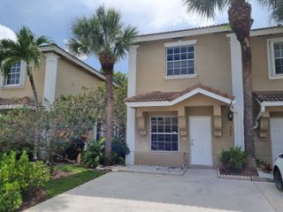 362 SW 122nd Ave 362, Pembroke Pines, FL 33025