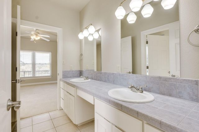 613 Canyon Rim DR, Dripping Springs, TX 78620