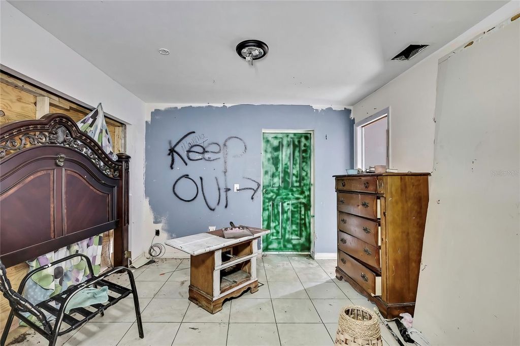 Image 19 of property listing at 12672 S OAKVIEW AVENUE, Floral City, FL 34436